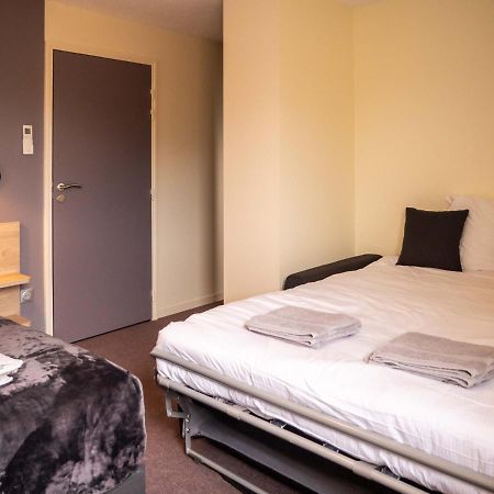 Logis Hotels Le Saint Pierre Moncoutant Екстер'єр фото
