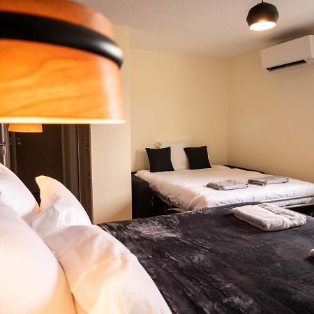 Logis Hotels Le Saint Pierre Moncoutant Екстер'єр фото