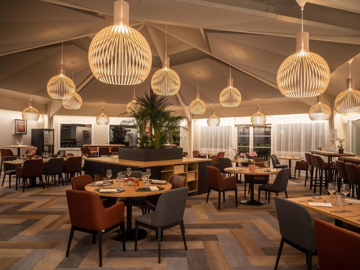 Logis Hotels Le Saint Pierre Moncoutant Екстер'єр фото