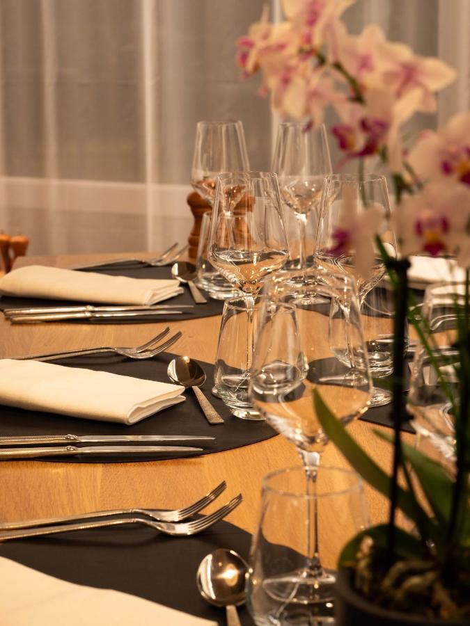 Logis Hotels Le Saint Pierre Moncoutant Екстер'єр фото