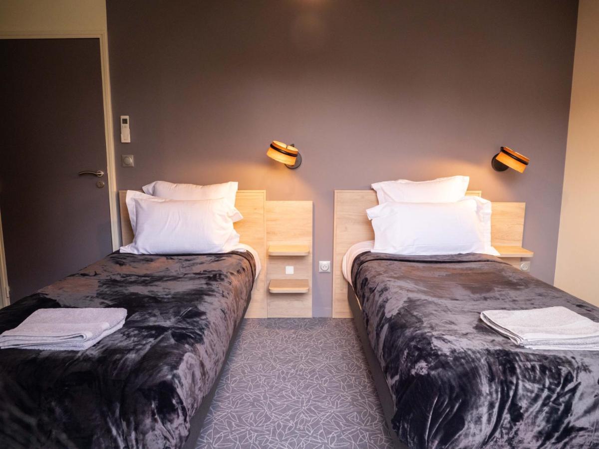 Logis Hotels Le Saint Pierre Moncoutant Екстер'єр фото